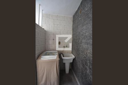 Casa à venda com 230m², 4 quartos e 2 vagasÁrea de Serviço