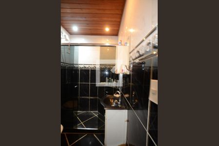 Casa à venda com 230m², 4 quartos e 2 vagasBanheiro da Suíte