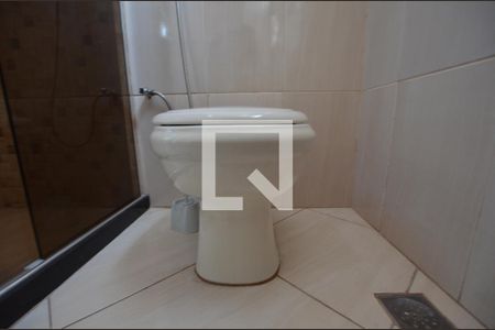 Casa à venda com 230m², 4 quartos e 2 vagasBanheiro Social