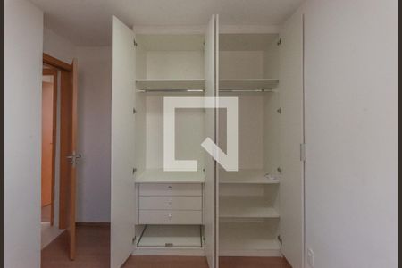 Apartamento para alugar com 42m², 2 quartos e 1 vagaQuarto 2 - Armários