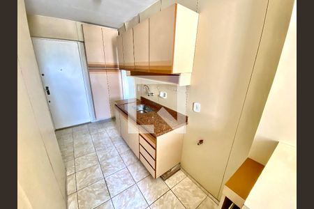 Apartamento à venda com 52m², 1 quarto e 1 vagaCozinha