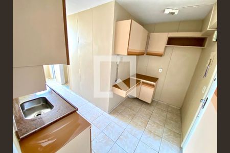 Apartamento à venda com 52m², 1 quarto e 1 vagaCozinha