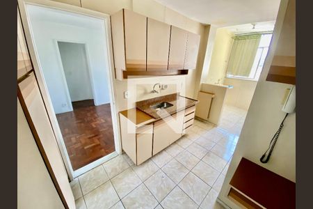 Apartamento à venda com 52m², 1 quarto e 1 vagaCozinha