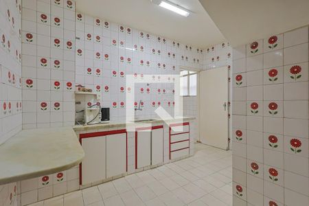 Apartamento à venda com 212m², 4 quartos e 2 vagasCozinha