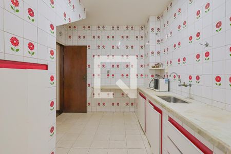 Apartamento à venda com 212m², 4 quartos e 2 vagasCozinha