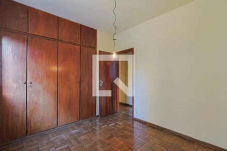 Apartamento à venda com 212m², 4 quartos e 2 vagasQuarto 2