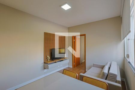 Sala de apartamento para alugar com 1 quarto, 40m² em Funcionários, Belo Horizonte