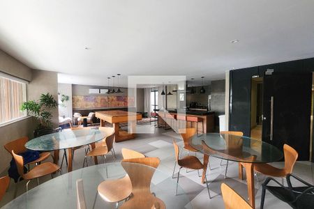 Apartamento à venda com 124m², 4 quartos e 2 vagas Apartamento à venda com 124m², 4 quartos e 2 vagasÁrea comum - Salão de festas