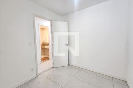 Apartamento à venda com 124m², 4 quartos e 2 vagas Apartamento à venda com 124m², 4 quartos e 2 vagasQuarto 3