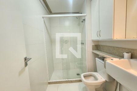 Apartamento à venda com 124m², 4 quartos e 2 vagas Apartamento à venda com 124m², 4 quartos e 2 vagasBanheiro da Suíte