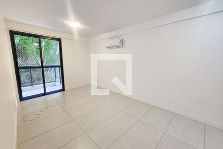 Apartamento à venda com 124m², 4 quartos e 2 vagas Apartamento à venda com 124m², 4 quartos e 2 vagasSuíte