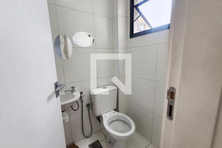 Apartamento à venda com 124m², 4 quartos e 2 vagas Apartamento à venda com 124m², 4 quartos e 2 vagasBanheiro de serviço