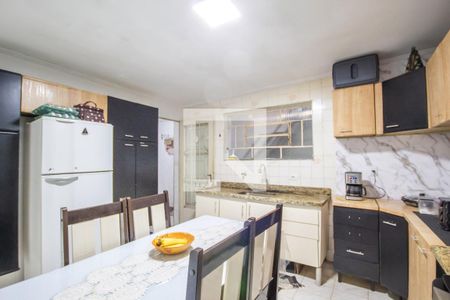 Casa à venda com 125m², 4 quartos e 2 vagasCozinha