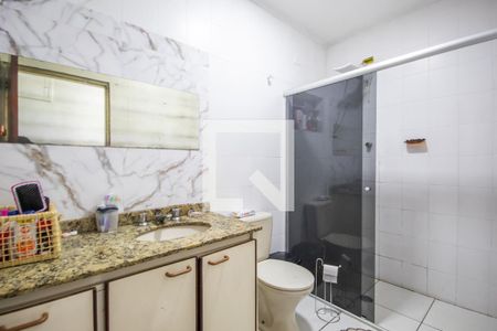 Casa à venda com 125m², 4 quartos e 2 vagasBanheiro 2