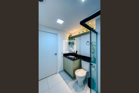 Banheiro de kitnet/studio para alugar com 1 quarto, 26m² em Belenzinho, São Paulo