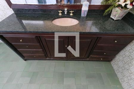 Casa de condomínio à venda com 549m², 9 quartos e 3 vagas Casa de condomínio à venda com 549m², 9 quartos e 3 vagasBanheiro