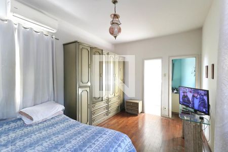 Casa de condomínio à venda com 549m², 9 quartos e 3 vagas Casa de condomínio à venda com 549m², 9 quartos e 3 vagasQuarto 7