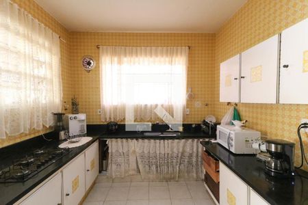 Casa de condomínio à venda com 549m², 9 quartos e 3 vagas Casa de condomínio à venda com 549m², 9 quartos e 3 vagasCozinha