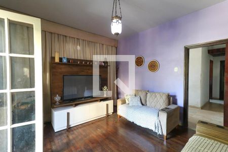 Casa de condomínio à venda com 549m², 9 quartos e 3 vagas Casa de condomínio à venda com 549m², 9 quartos e 3 vagasQuarto 8