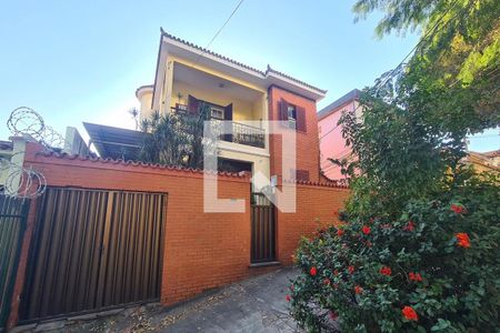 Casa de condomínio à venda com 549m², 9 quartos e 3 vagas Casa de condomínio à venda com 549m², 9 quartos e 3 vagasFachada casa