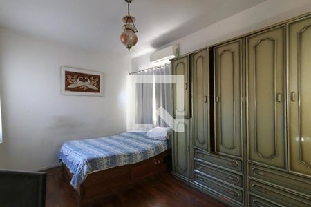 Casa de condomínio à venda com 549m², 9 quartos e 3 vagas Casa de condomínio à venda com 549m², 9 quartos e 3 vagasQuarto 7