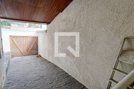 Casa à venda com 200m², 3 quartos e 4 vagas Casa à venda com 200m², 3 quartos e 4 vagasÁrea comum