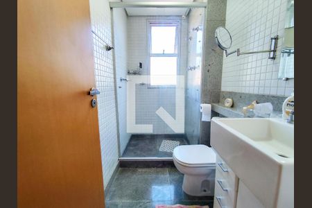 Apartamento à venda com 105m², 3 quartos e 2 vagasBanheiro Social