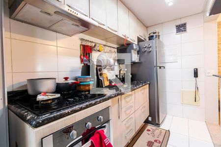 Apartamento à venda com 99m², 3 quartos e 2 vagasCozinha