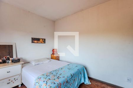 Casa à venda com 400m², 8 quartos e 4 vagas Casa à venda com 400m², 8 quartos e 4 vagasQuarto 4