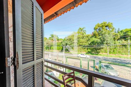 Casa à venda com 400m², 8 quartos e 4 vagas Casa à venda com 400m², 8 quartos e 4 vagasQuarto 5