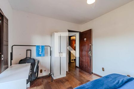 Casa à venda com 400m², 8 quartos e 4 vagas Casa à venda com 400m², 8 quartos e 4 vagasQuarto 2