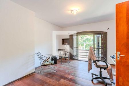 Casa à venda com 400m², 8 quartos e 4 vagas Casa à venda com 400m², 8 quartos e 4 vagasQuarto 5