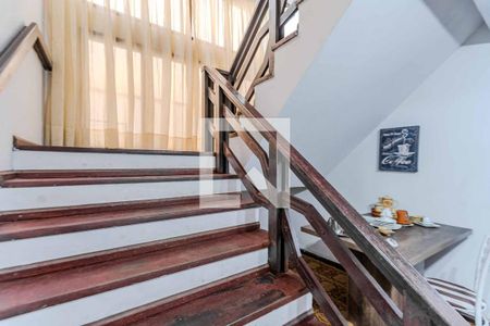 Casa à venda com 400m², 8 quartos e 4 vagas Casa à venda com 400m², 8 quartos e 4 vagasCozinha