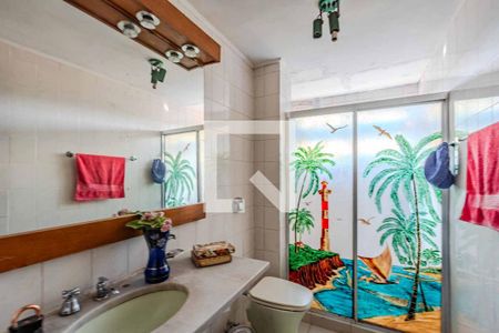 Casa à venda com 400m², 8 quartos e 4 vagas Casa à venda com 400m², 8 quartos e 4 vagasBanheiro