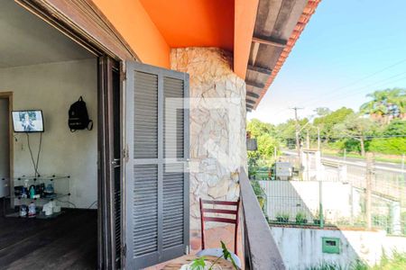 Casa à venda com 400m², 8 quartos e 4 vagas Casa à venda com 400m², 8 quartos e 4 vagasQuarto 5