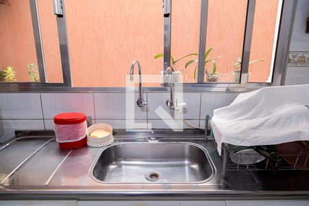 Casa à venda com 160m², 3 quartos e 4 vagasCozinha - Pia