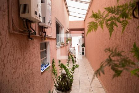 Casa à venda com 160m², 3 quartos e 4 vagasCorredor