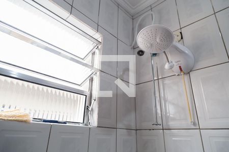 Casa à venda com 160m², 3 quartos e 4 vagasBanheiro Social - Chuveiro