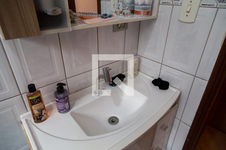 Casa à venda com 160m², 3 quartos e 4 vagasBanheiro Social - Pia