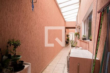 Casa à venda com 160m², 3 quartos e 4 vagasCorredor
