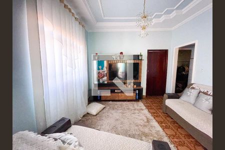 Sala de casa à venda com 3 quartos, 126m² em Industrial, Contagem