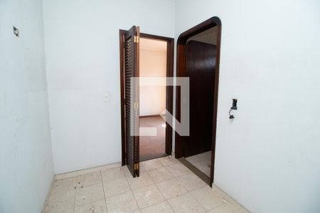 Casa à venda com 450m², 4 quartos e 8 vagasCloset da suíte 1