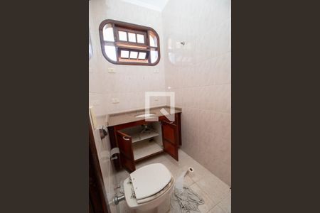 Casa à venda com 450m², 4 quartos e 8 vagasLavabo 1