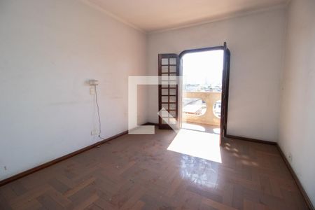 Casa à venda com 450m², 4 quartos e 8 vagasSuíte 1