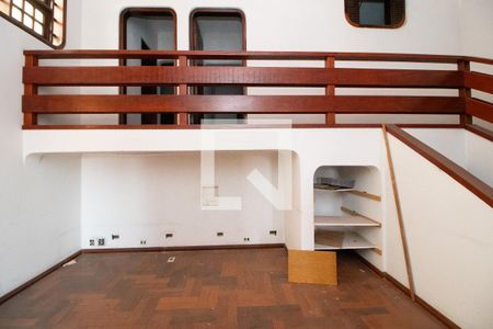 Casa à venda com 450m², 4 quartos e 8 vagasSala 3