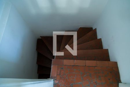 Casa à venda com 160m², 3 quartos e 1 vaga Casa à venda com 160m², 3 quartos e 1 vagaQuarto 3 - Escada