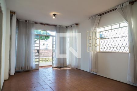 Sala de casa à venda com 3 quartos, 160m² em Chácara Inglesa, São Paulo