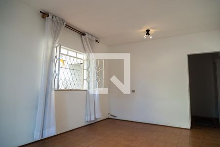 Sala de casa à venda com 3 quartos, 160m² em Chácara Inglesa, São Paulo
