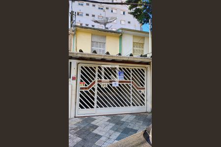 Fachada de casa à venda com 2 quartos, 117m² em Centro, Osasco