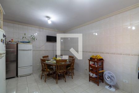 Casa à venda com 150m², 2 quartos e 3 vagas Casa à venda com 150m², 2 quartos e 3 vagasCozinha